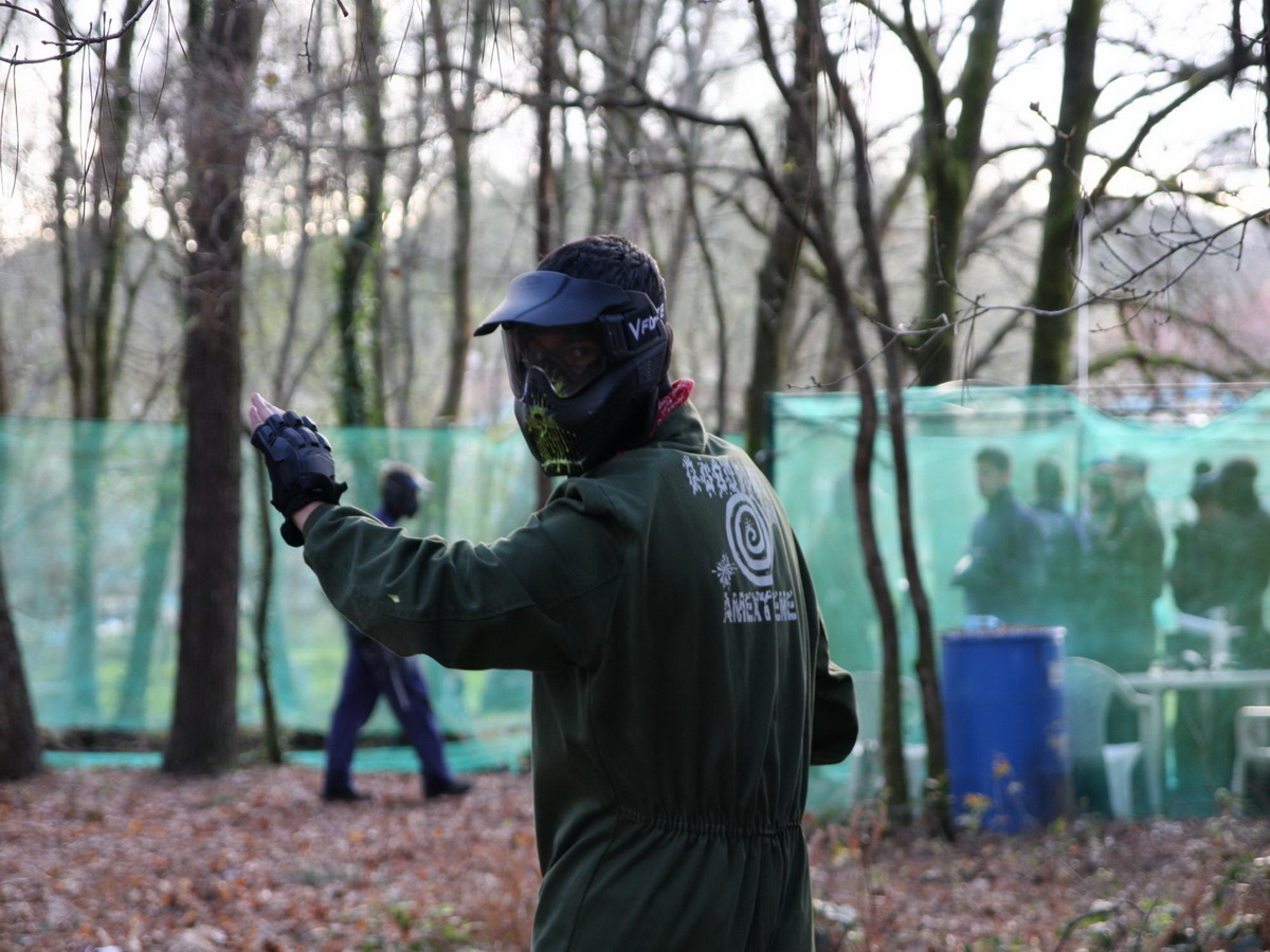 Paintball en Santiago de Compostela. Cacheiras. Teo (A Coruña) Galicia